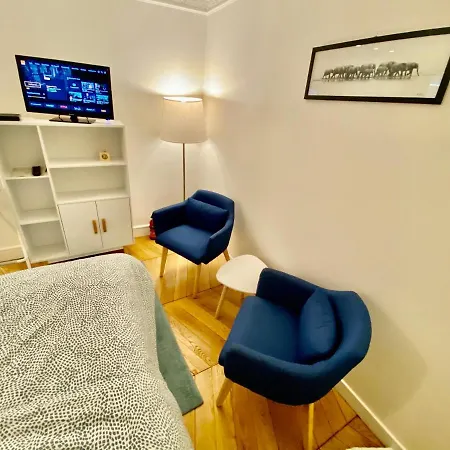 Montmartre, Studio Tres Bien Localise Apartment *